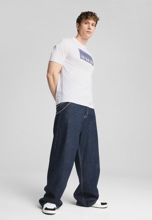 GRAPHICS MOTO - T-shirt imprimé - white