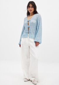 BALLOON SLEEVE TIE - Cardigan - light blue