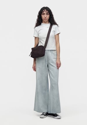 Björn Borg, STUDIO ACTIVE CROSSOVER BAG - Sac bandoulière - coffee bean