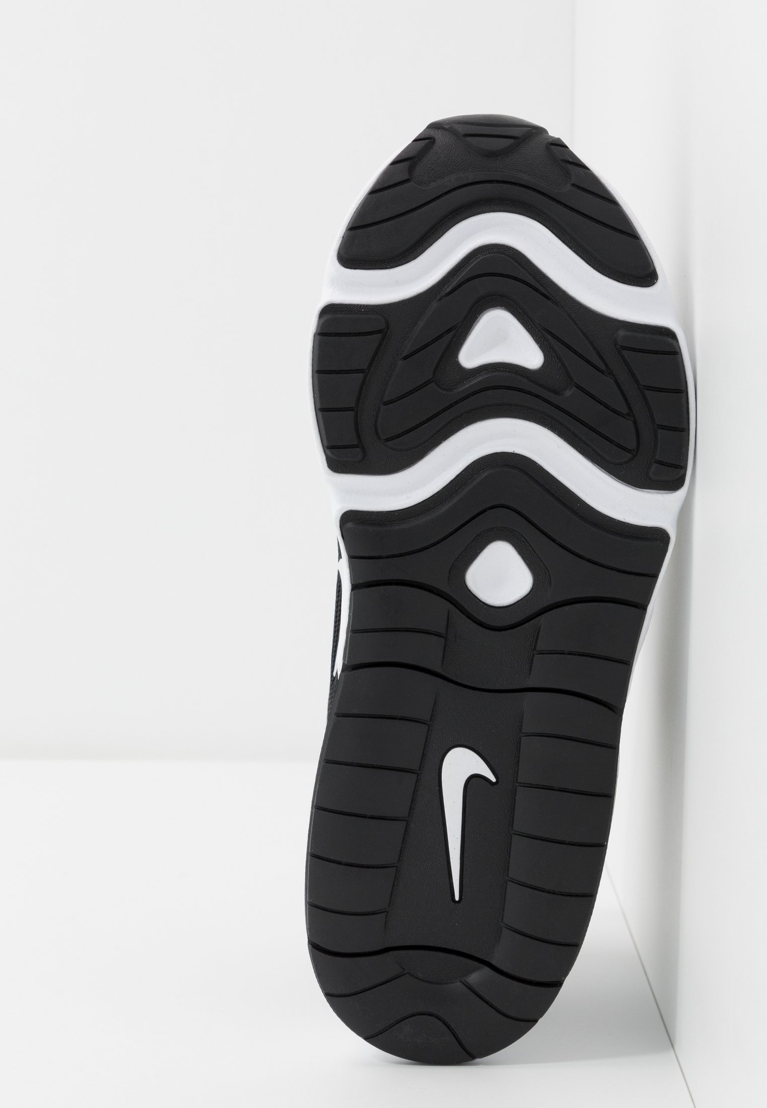schuh nike 200