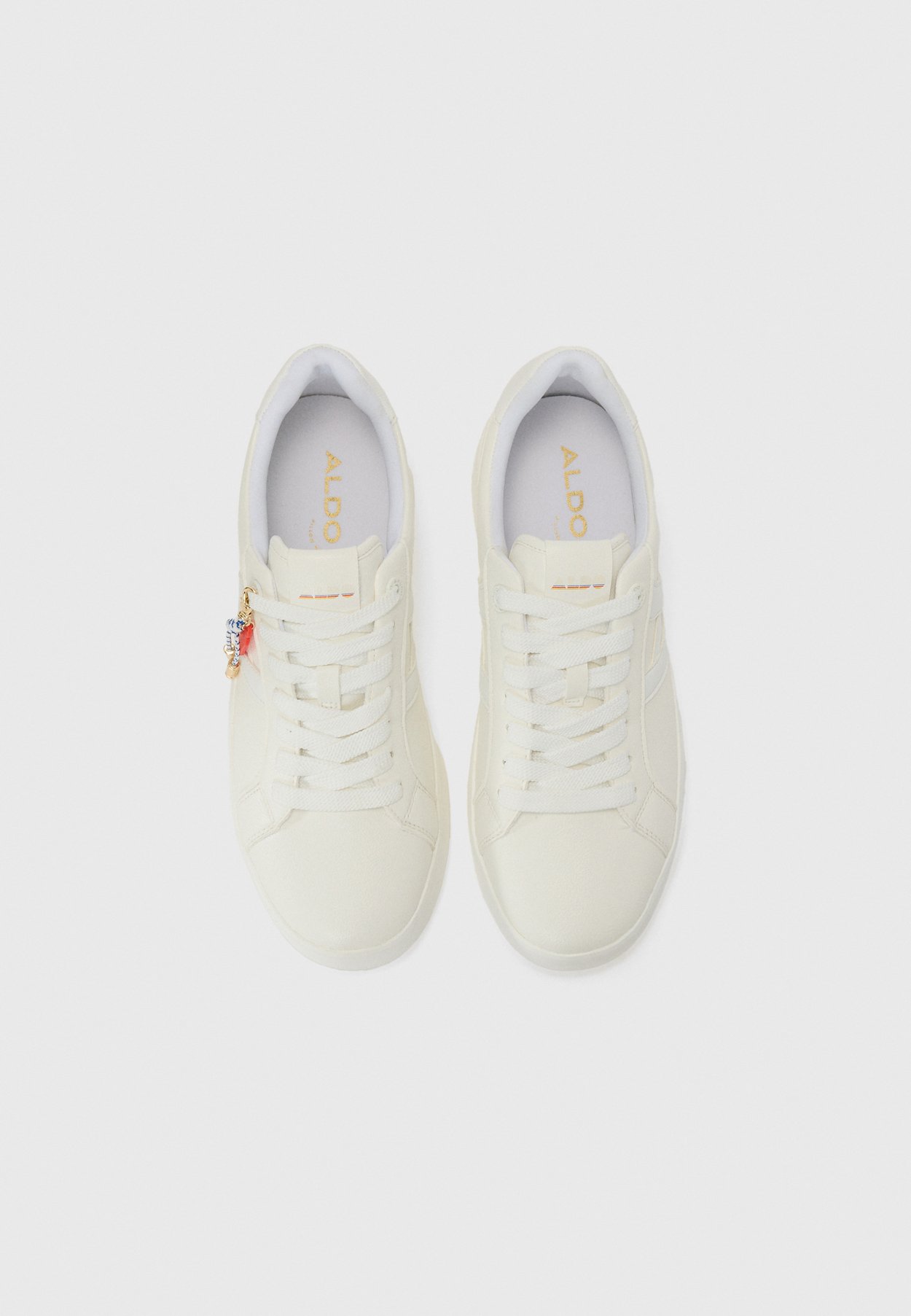Sneaker low