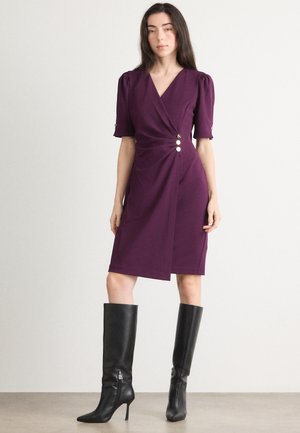 BUTTON WRAP SHEATH - Denné šaty - damson