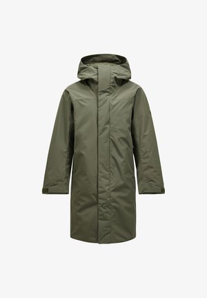 Parka impermeabile verde oliva con cappuccio, maniche lunghe, zip frontale e taglio dritto. Caratterizzata da una texture liscia e opaca e un design minimalista.
