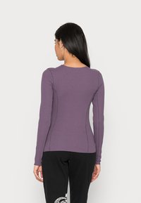 Weekday Camisola de manga comprida - purple