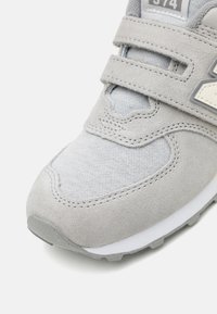 New Balance 574 - Baskets basses - light grey/grey