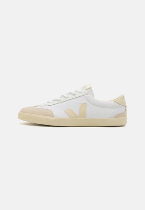 Veja VOLLEY - Sneaker low - white