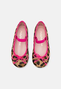 Pretty Ballerinas AMI - Bailarinas con hebilla - yellow