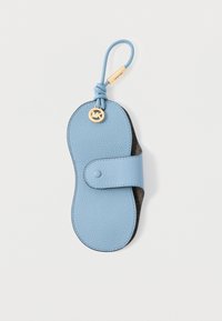 Δεν επιλέχθηκε, chambray