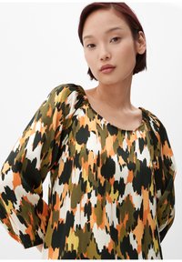 s.Oliver Blouse - guacamole