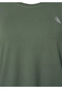 Active by Zizzi WORKOUT  - Langarmshirt - laurel wreath