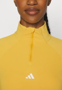 adidas Performance TECHFIT COLD.RDY 1/4 ZIP LONG SLEEVE - Longsleeve - preloved yellow