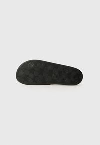 EA7 Emporio Armani WATER SPORTS UNISEX - Strandpapucsok és -szandálok - black/gold