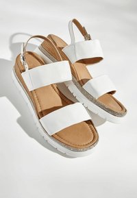 Next FOREVER COMFORTÂ® LEATHER SPORT BLING WEDGES - Sandales compensées - white