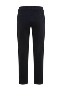 Pantaloni blu navy con un design a gamba dritta, realizzati in cotone, dotati di due tasche posteriori con chiusure a bottone e una parte anteriore piatta.