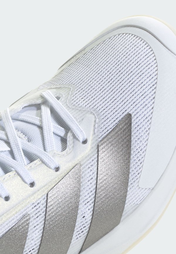 ADIZERO UBERSONIC  - Multicourt tennis shoes3