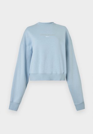 Lichtblauwe cropped sweatshirt met lange mouwen en klein Nike Swoosh-logo in het midden van de borst.