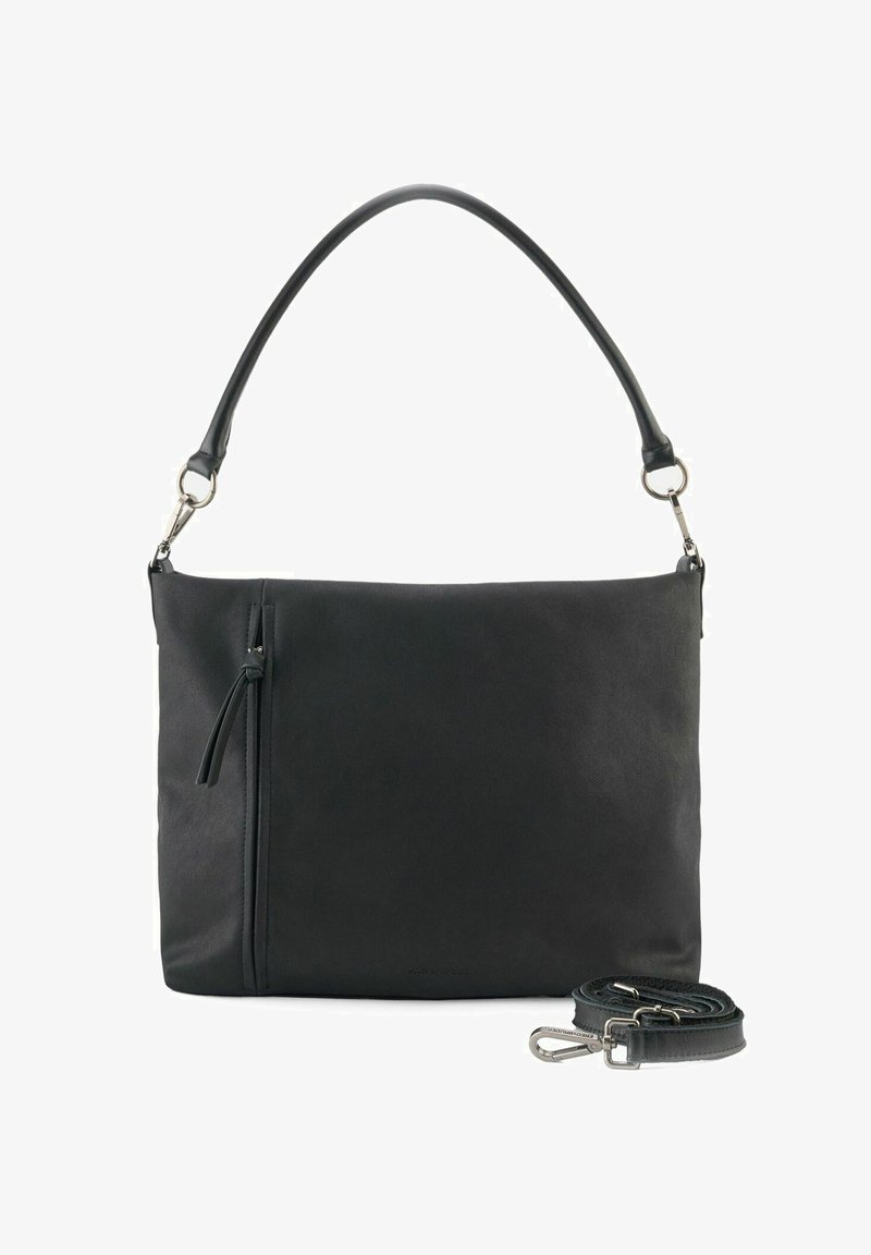 Borsa a spalla in pelle nera con una superficie liscia, forma piatta, tasca anteriore con zip e tracolla staccabile. Presenta elementi in metallo argentato.