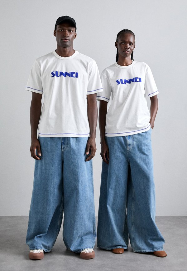 EXTRA OVER PANTS UNISEX - Relaxed fit jeans3