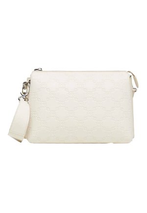 Flødefarvet rektangulær clutch med præget geometrisk mønster, sølv lynlås og aftagelig bred håndledsrem med metalspænde.