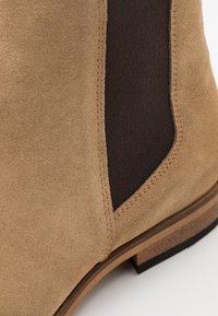 Zign Botas clássicas de cano curto - sand