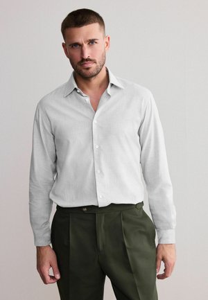 SIGNATURE TEXTURED - Shirt - light grey check