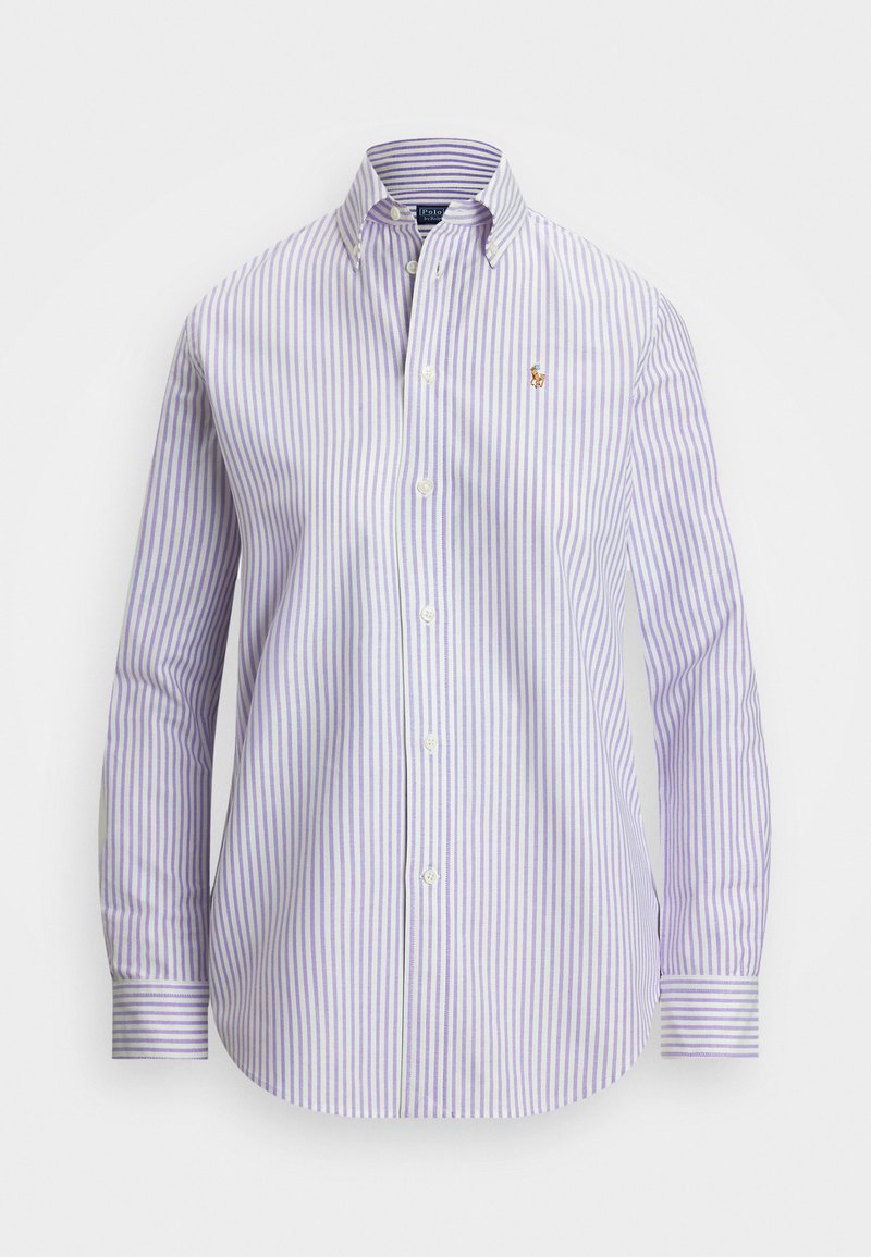 Košile s pruhovaným vzorem v světle fialové a bílé barvě, s klasickým límečkem, dlouhými rukávy a malým logem na hrudi.