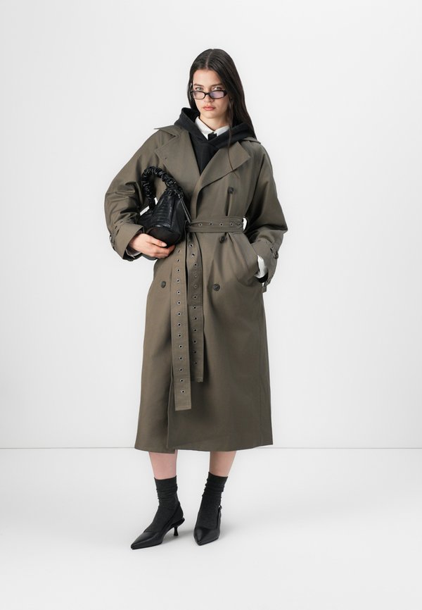 DOUBLE BREASTED  - Trenchcoat - mole dark2