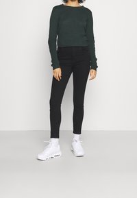 VILA Stickad tröja - dark green