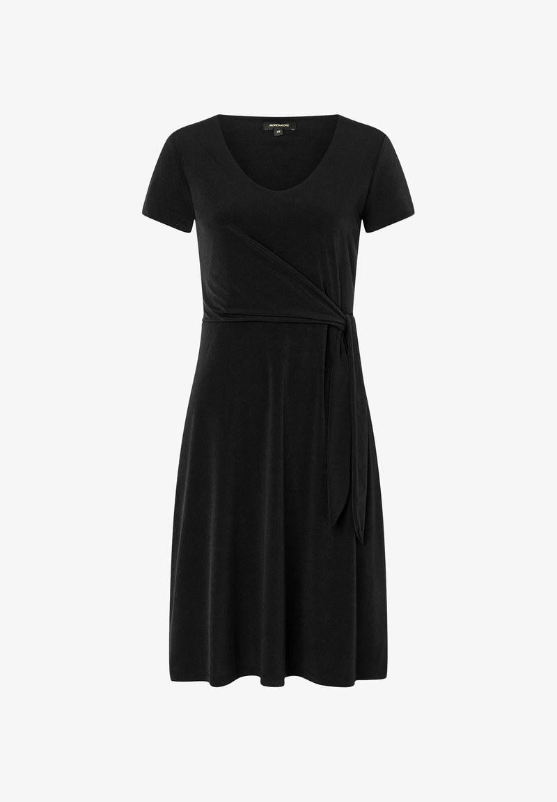 Robe portefeuille courte noire à manches courtes avec un décolleté en V, détail à nouer à la taille et jupe fluide. Fabriquée en tissu doux avec une légère élasticité.