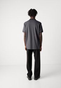 BOSS PADDY TAPE - Polokošeľa - dark grey