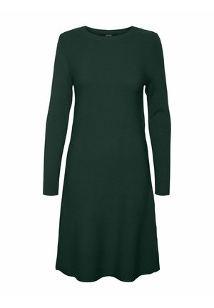 Robe en maille vert foncé, manches longues, longueur genou, avec un col rond et une jupe légèrement évasée.