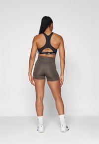 adidas Performance OPTIME RAW CUT HEM - Leggings - shadow olive