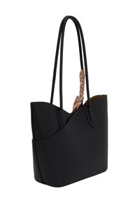 Sort læder tote bag med en struktureret design, der har to lange håndtag og en samlet detalje på den ene side. Glat tekstur med en mat finish.