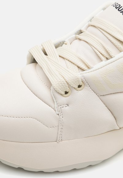 DSQUARED2 ICON Tenisky - bianco sporco