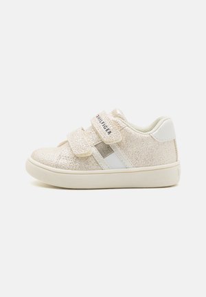 Tommy Hilfiger, LOGAN - Matalavartiset tennarit - platinum