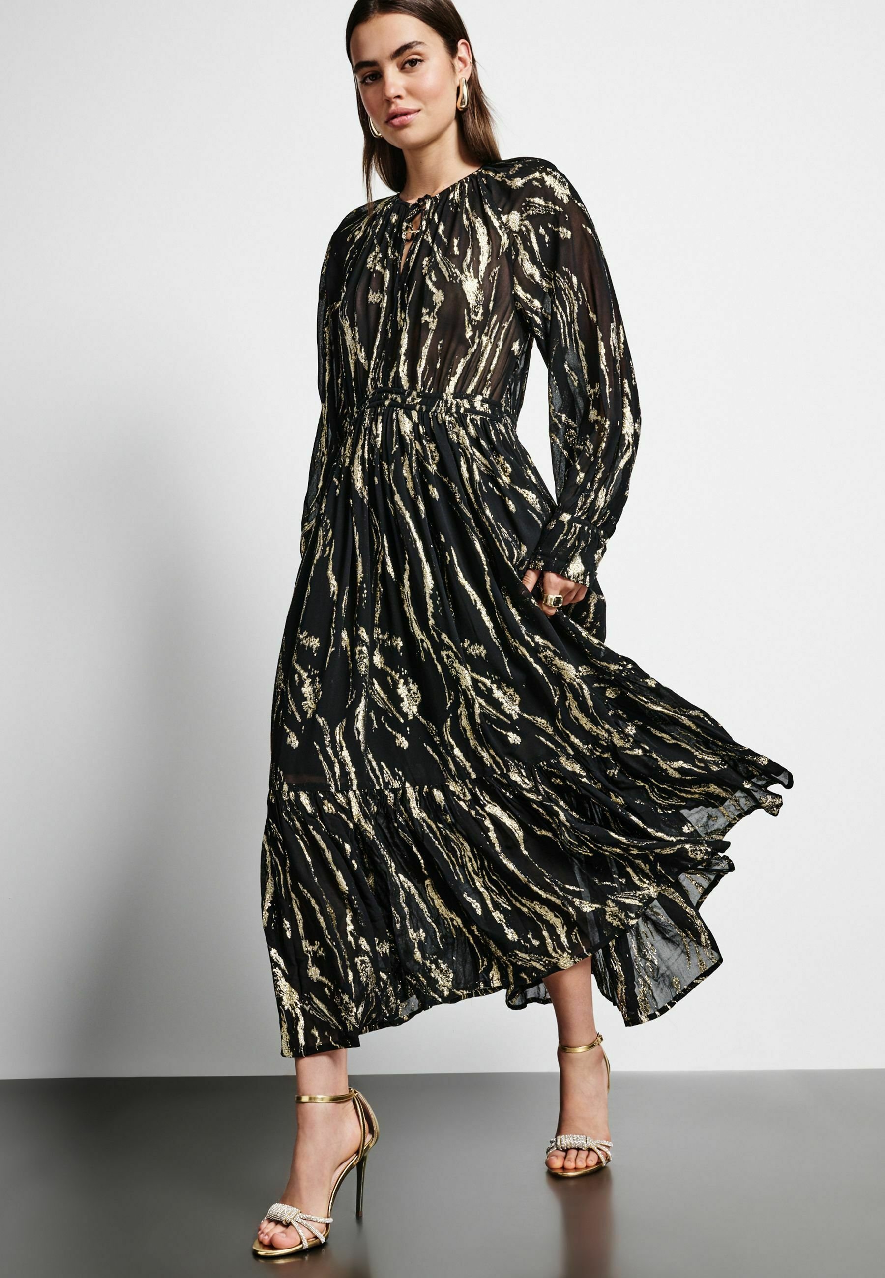 Next REGULAR FIT - LONG SLEEVE MIDI BOHO TIER - Maxi dress - black gold/gold-coloured  - Zalando