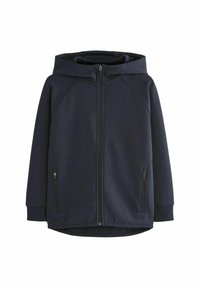 Giacca a vento blu navy con cappuccio realizzata in morbido tessuto, caratterizzata da una zip frontale completa e due tasche laterali con chiusura a zip. Texture liscia, vestibilità rilassata.