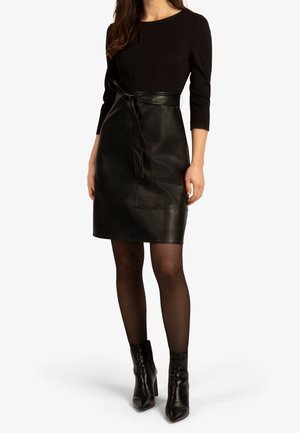 Robe fourreau - black