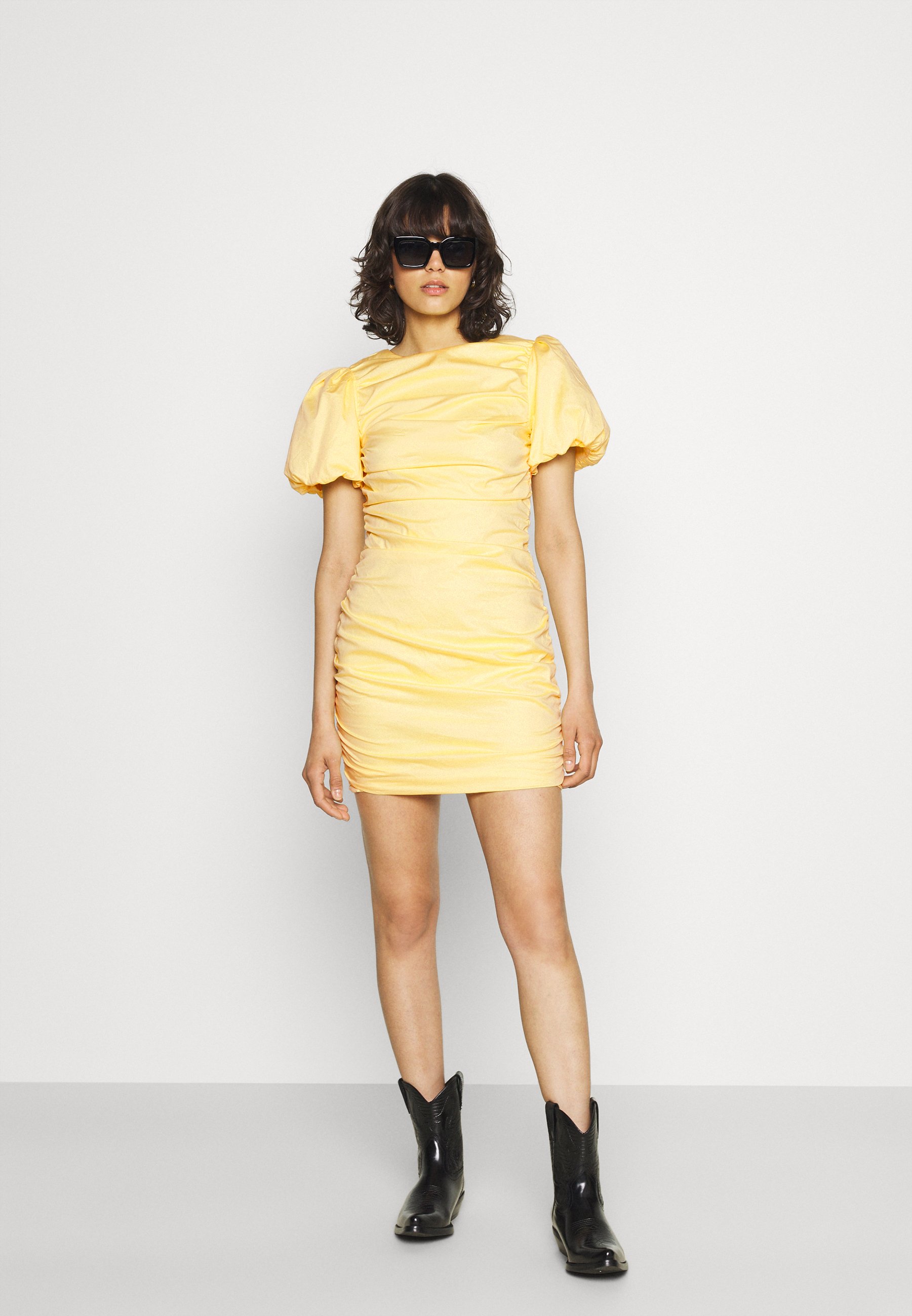 Nly by Nelly THE CUTEST RUCHED DRESS 