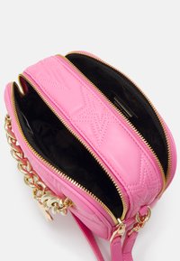 Versace Jeans Couture RANGE STARS COUTURE BAGS - Schoudertas - rose