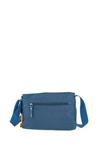 Bolso cruzado de tela azul con correa ajustable, un bolsillo delantero con cremallera y material texturizado. Cuenta con una etiqueta de la marca en una esquina.