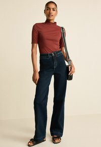 Next HALF SLEEVE HIGH NECK TSTANDARD - Tricou basic - brown