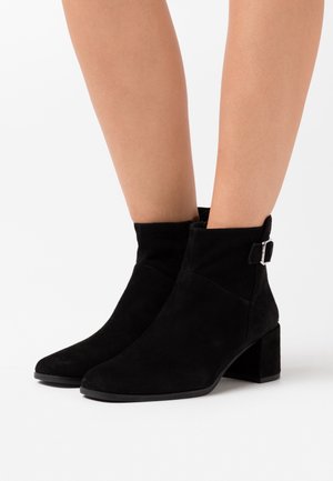 Vagabond, Boots à talons - black