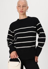 Vero Moda Petite VMFLAWLESS O NECK - Džemperis - black/birch