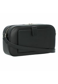 Borsa a tracolla in pelle nera con forma rettangolare, chiusura con zip, tasca frontale e tracolla removibile. Tessuto liscio e design minimal.