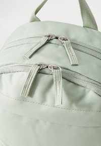 Nike Sportswear UNISEX - Turistinė kuprinė - jade horizon/sea glass