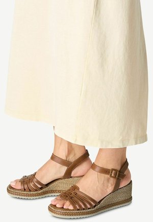 Sandalen met sleehak - cognac