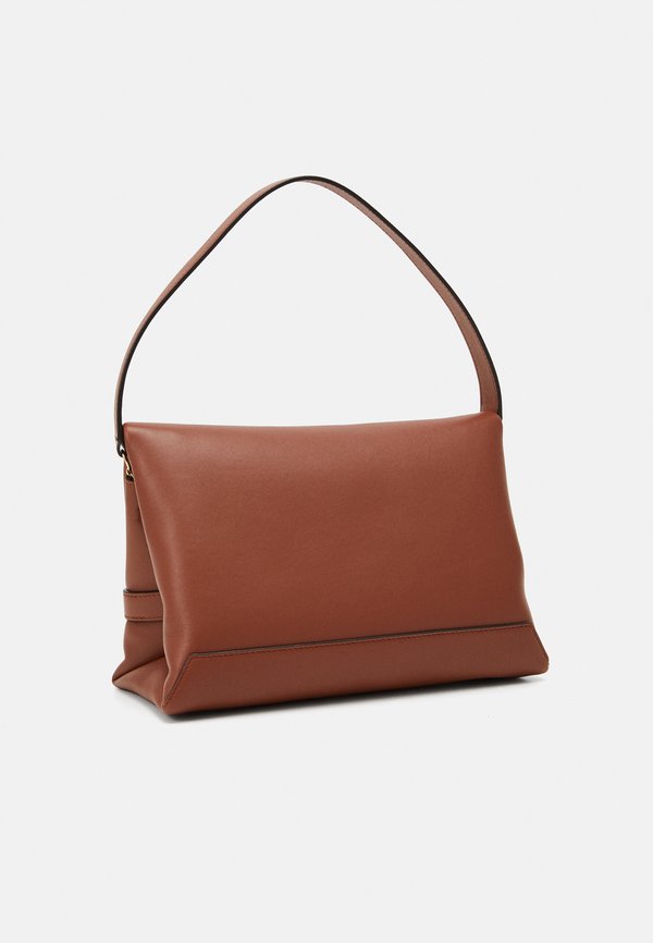 CHAIN POUCH - Handbag - russet2