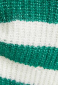 Bershka Strickpullover - green