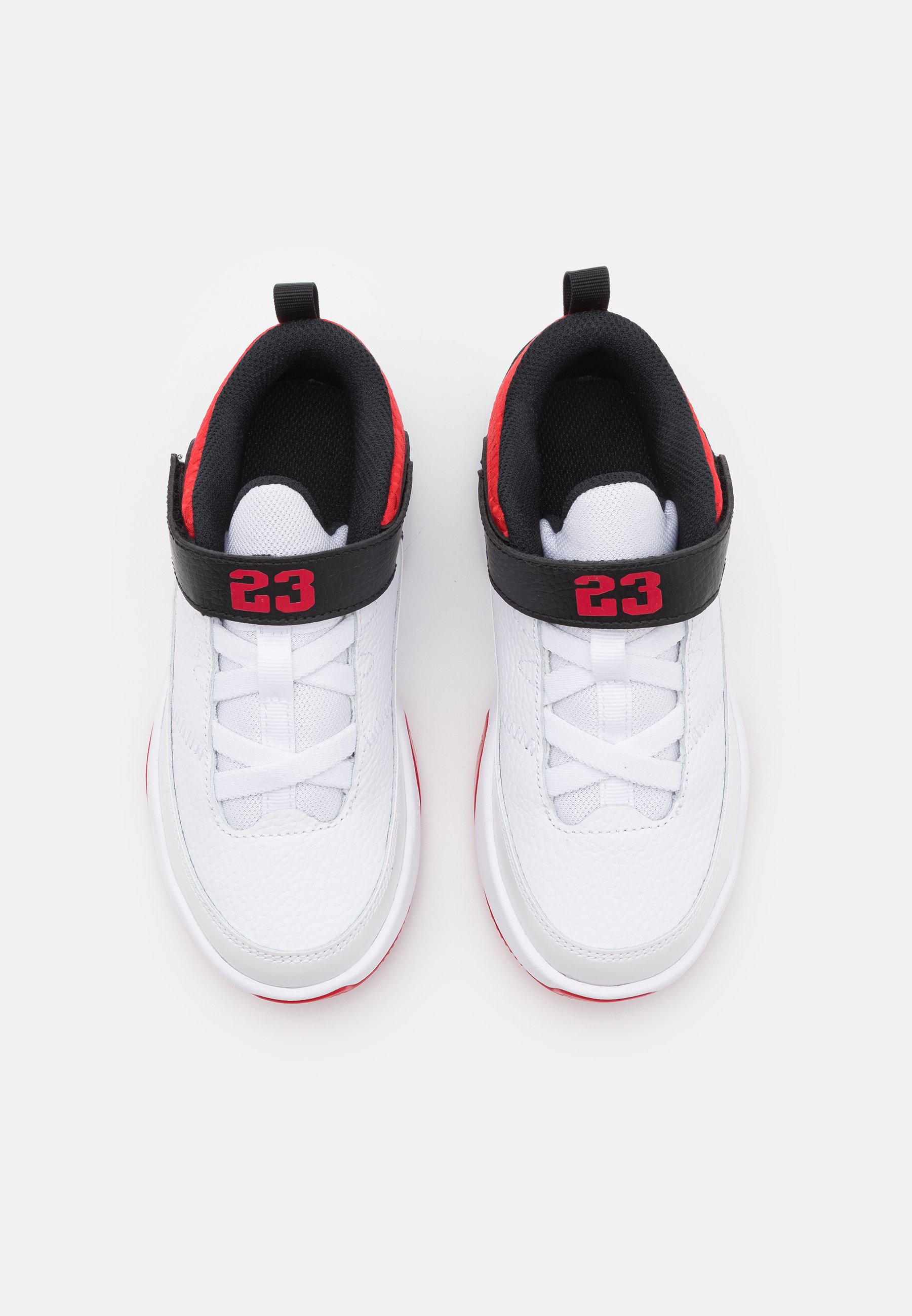 Jordan MAX AURA 3 UNISEX - Krepšinio batai - white/university  red(black/balta - Zalando.lt